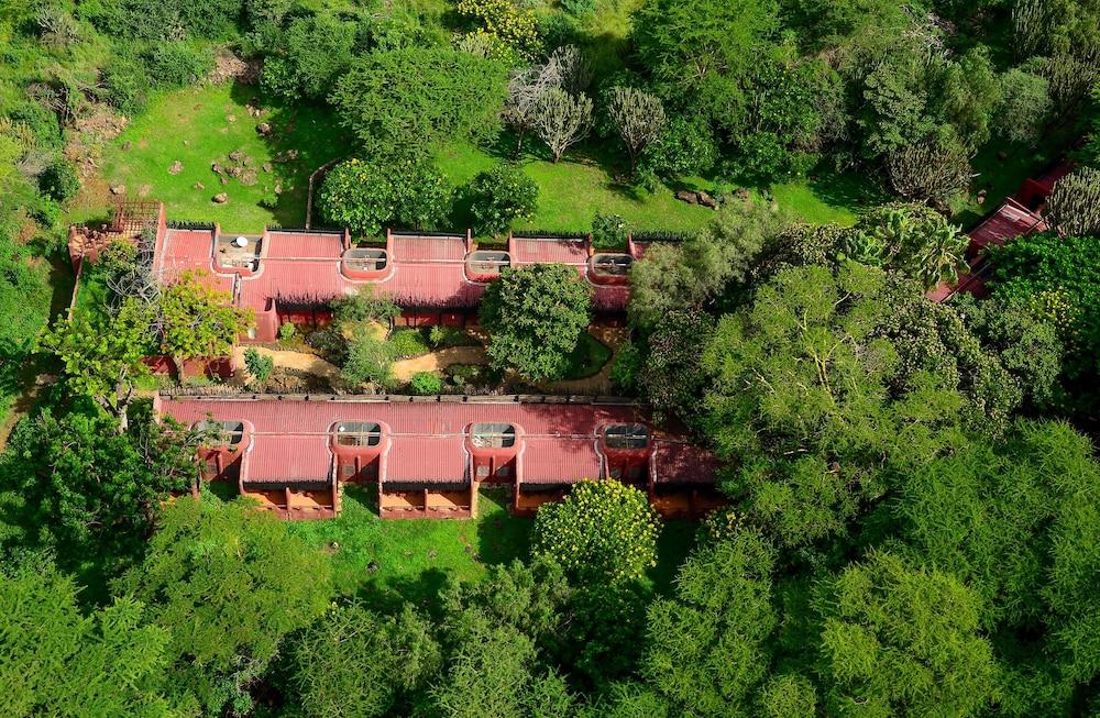 Amboseli Serena Safari Lodge Exterior foto