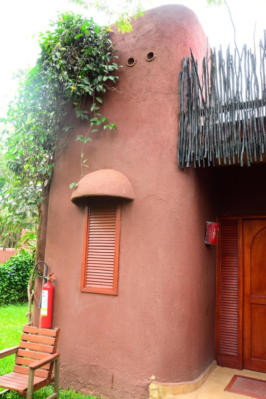 Amboseli Serena Safari Lodge Exterior foto