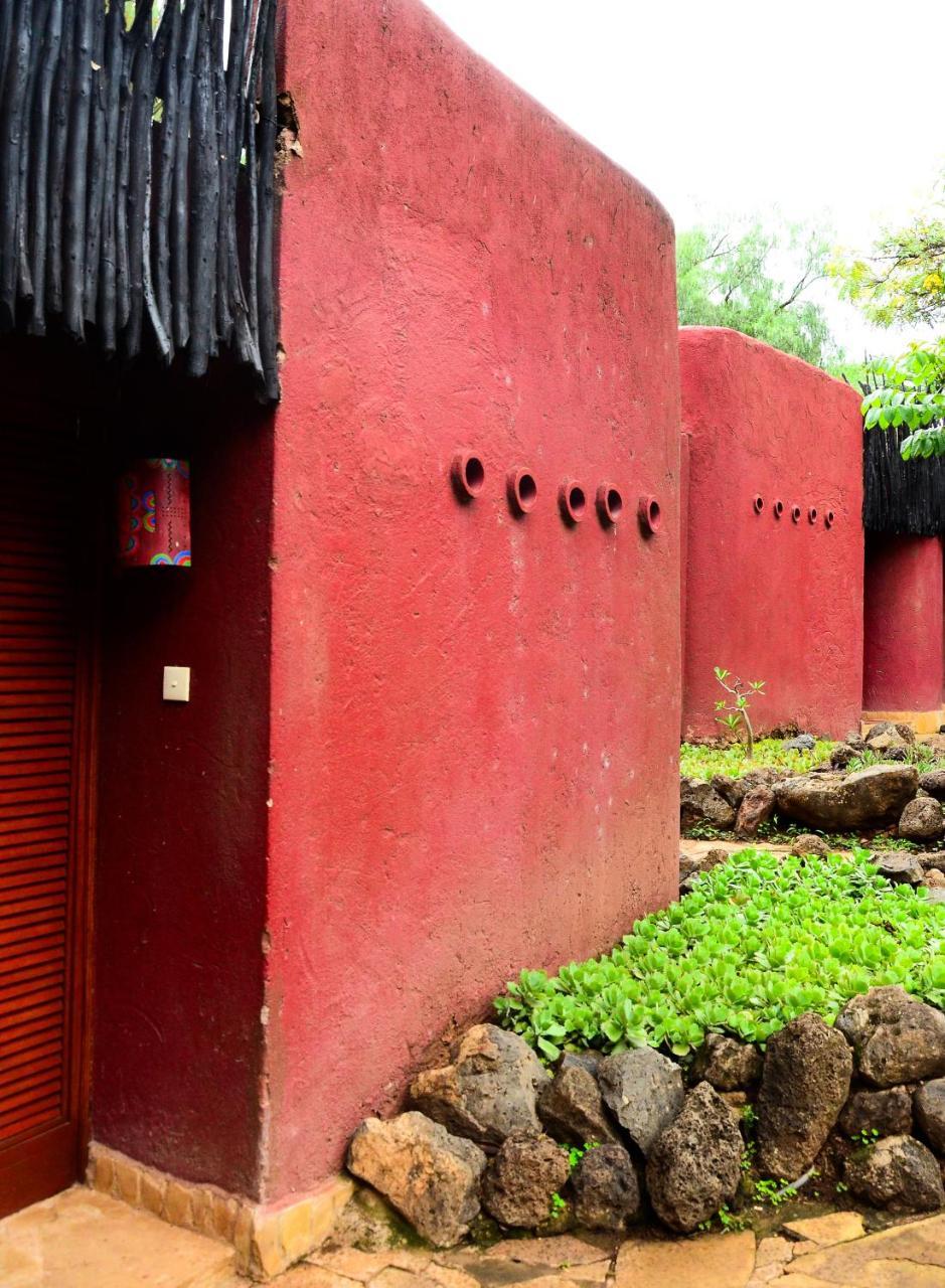 Amboseli Serena Safari Lodge Exterior foto